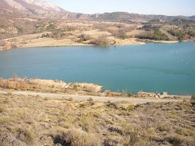 Lieu de pêche Plan d'eau du riou - Saint-genis (05 - Hautes Alpes)
