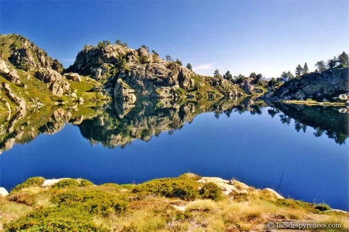 Étang : Etang d'embizon à Aston, parcours de pêche en eau douce en Ariège